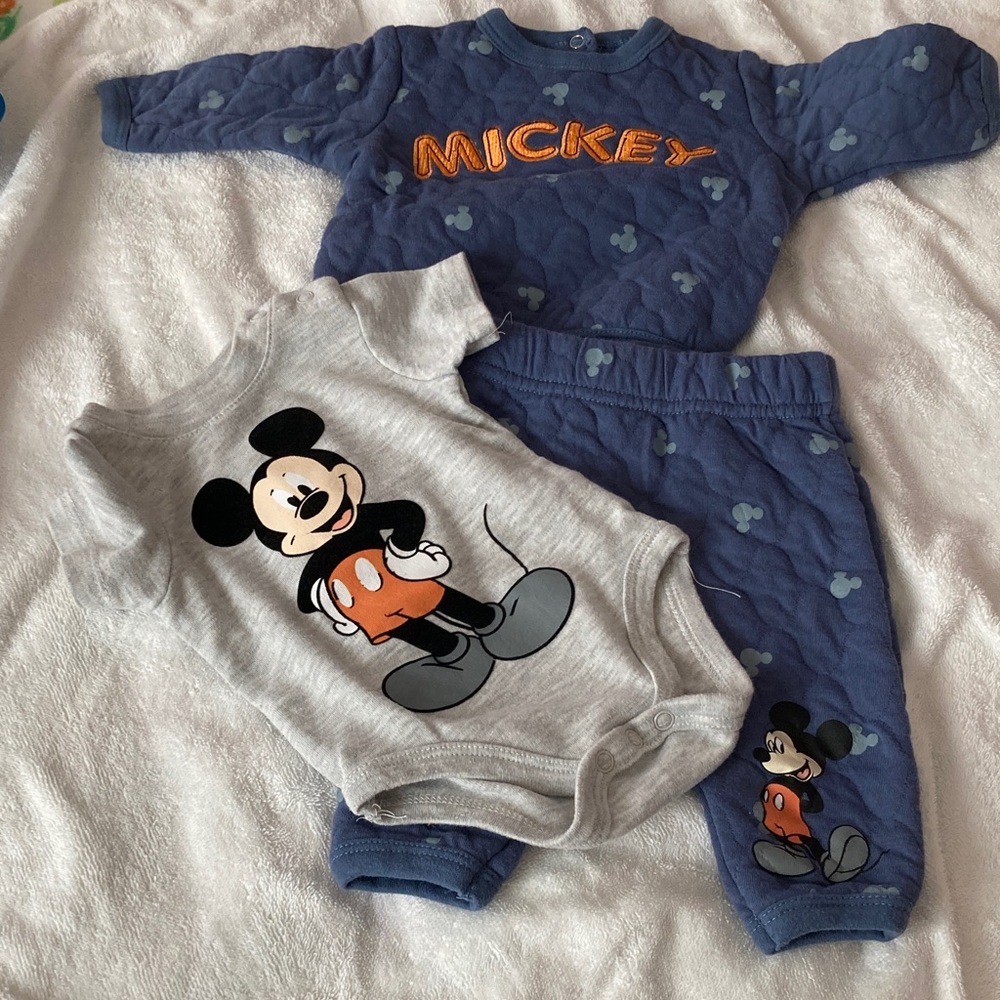 3 fo $16 3 piece set Disney Mickey Mouse